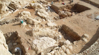 Illustration for article titled 100,000-year-old human settlement in U.A.E. overturns what we know of our evolution